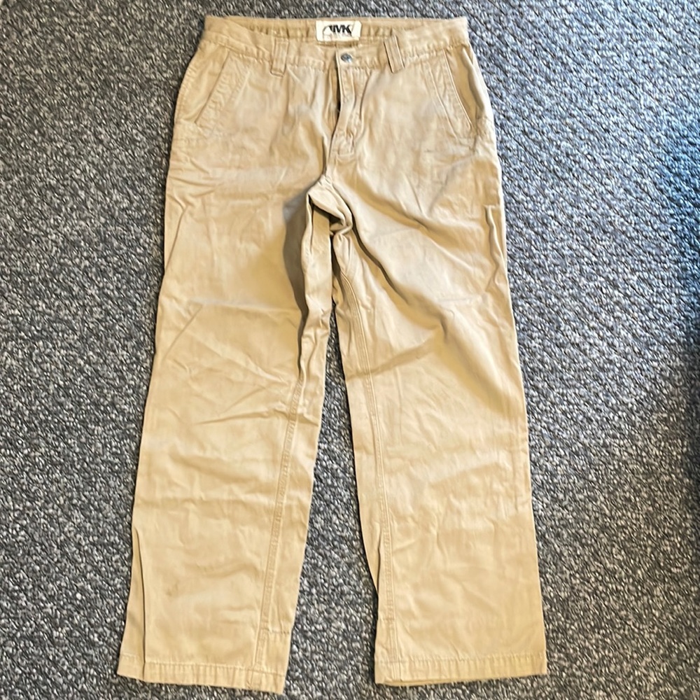 Size 35x32